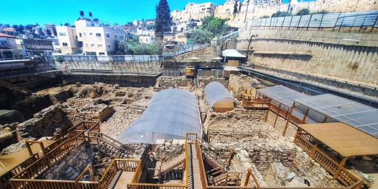 This discovery reveals that throughout the First Temple period Jerusalem was divided into at least two distinct parts Massive fortification that protected the kings of Jerusalem revealed