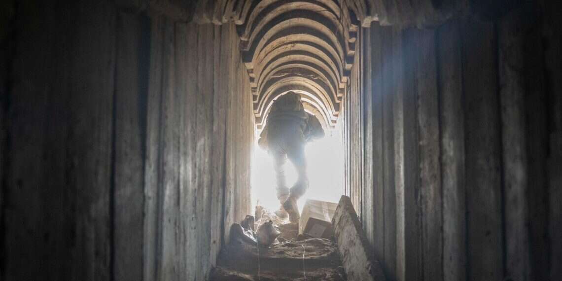 Les tunnels à trois étages du Hamas pour la contrebande : Tsahal découvre un labyrinthe époustouflant à la frontière entre Gaza et l'Égypte