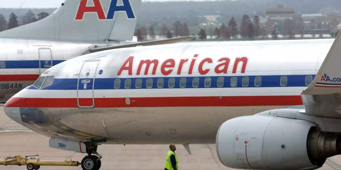 American Airlines planes