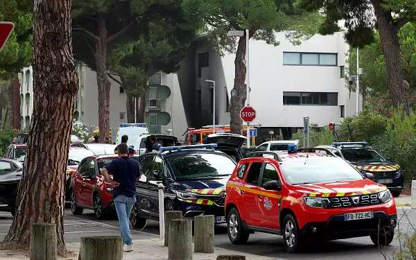 Explosion near French synagogue in France; Macron: Act of terrorism