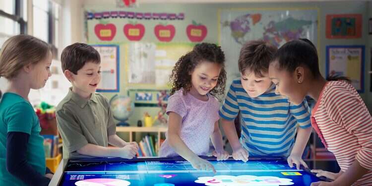 Parents fight back after inflammatory statements by teacher hired by LA elementary school