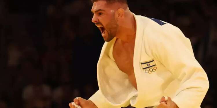 Peter Paltchik after winning the bronze Israeli judoka gets Olympic bronze in dramatic fashion