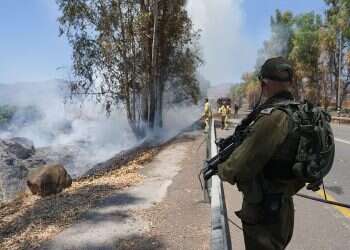 Soldier killed in Hezbollah barrage on north