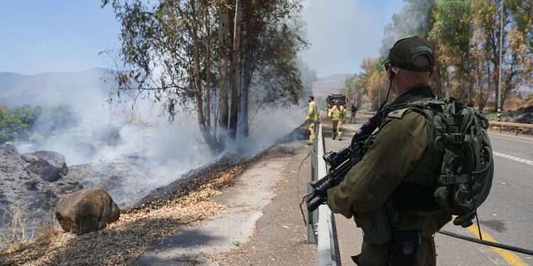 Soldier killed in Hezbollah barrage on north