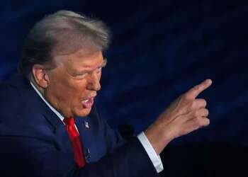 'The president was the target': Shooting outside Trump's golf club