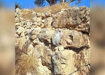 È Finita la Commedia