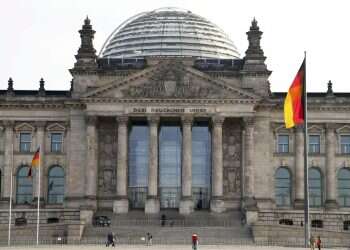 German lawmaker refutes claims of deliberate slow in arms exports to Israel