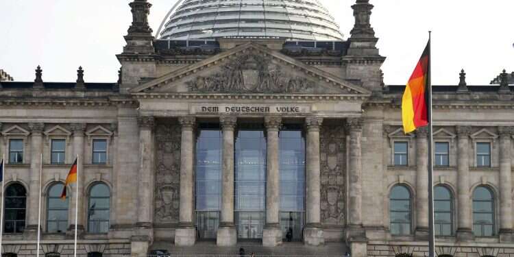 German lawmaker refutes claims of deliberate slow in arms exports to Israel