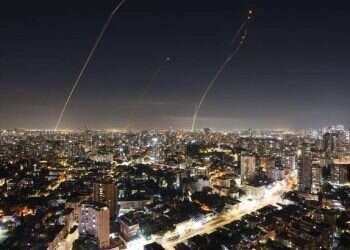 Sirens in central Israel after Houthi missile launch