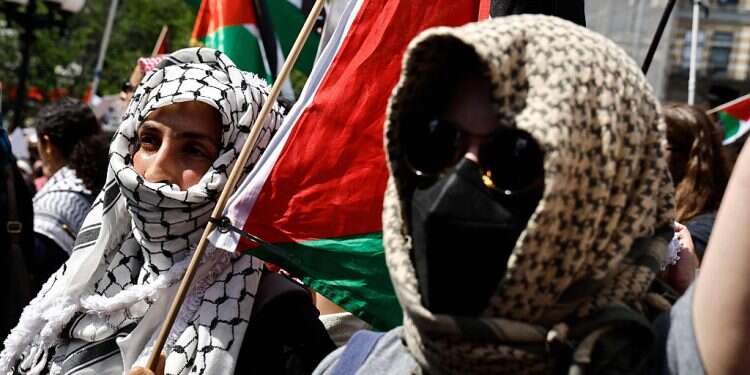 Outrage as pro-Palestinian protesters disrupt NY Labor Day parade