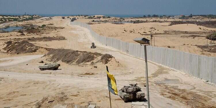 Report: Talks advance on deploying Arab force along Egypt-Gaza border