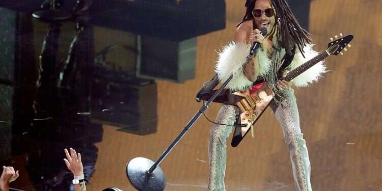 Rock icon Lenny Kravitz marks Yom Kippur with Chai necklace