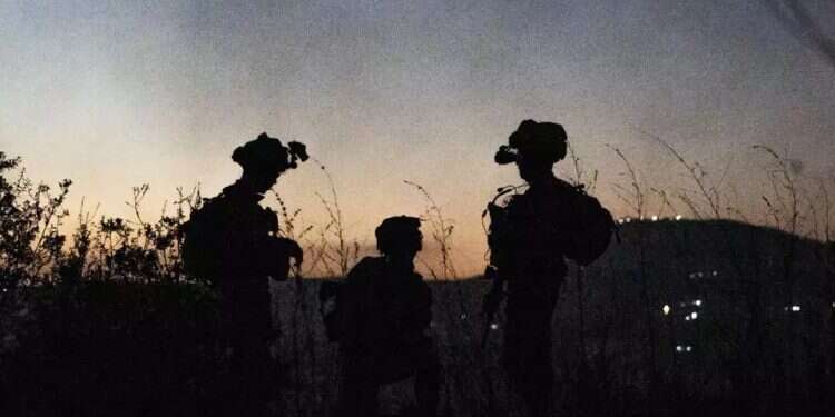 Amid negotiations, planned IDF offensive in Lebanon put on hold