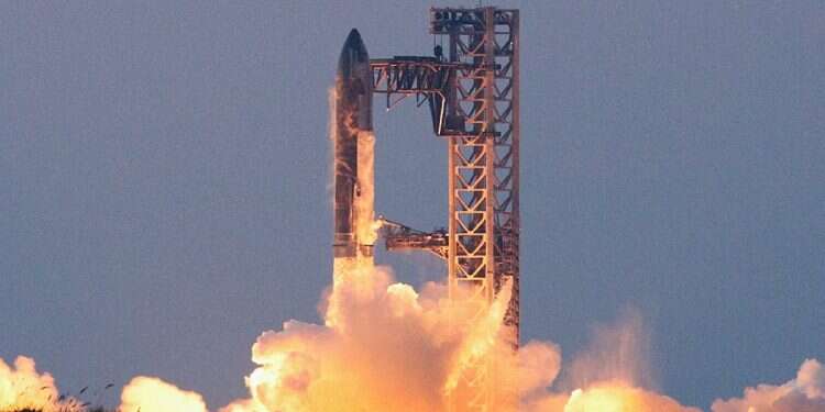 SpaceX awes world with rocket's 'chopsticks' return