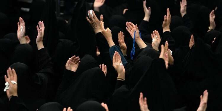 Iraq to 'legalize child rape,' lowering age of consent to 9