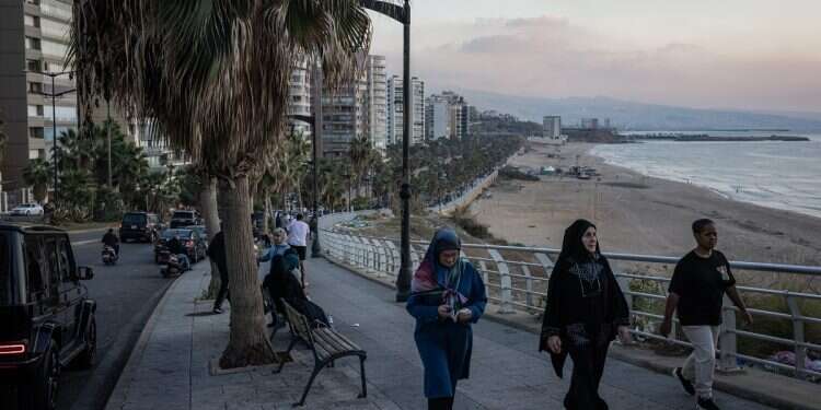 Lebanese citizen to Israel Hayom: Trump will back eliminating Iran's terror networks