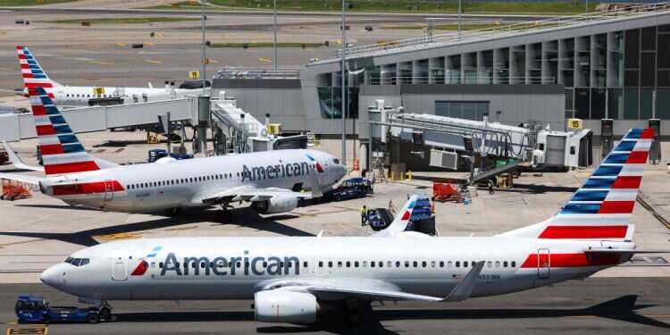 American Airlines resume flights after nationwide grounding