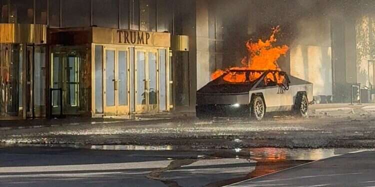 Authorities uncover connection between Vegas, New Orleans terror suspects