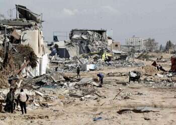 Uncertainty over Gaza pushs many back to displacement camps