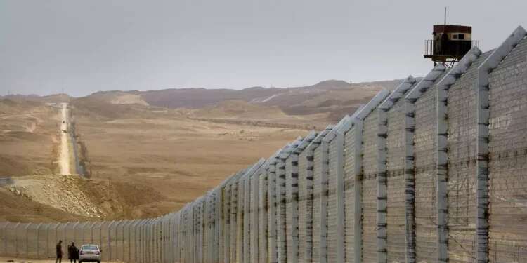 Israel-Egypt border (Archive). Photo: AFP Egypt increases Sinai military presence, violates peace treaty