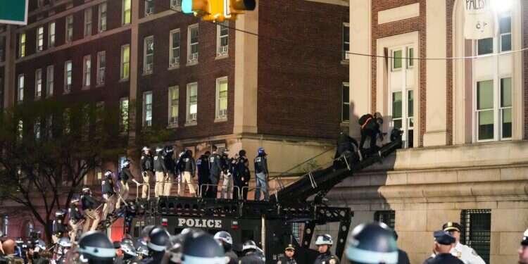 Trump threatens arrests, federal funding freeze over campus antisemitism