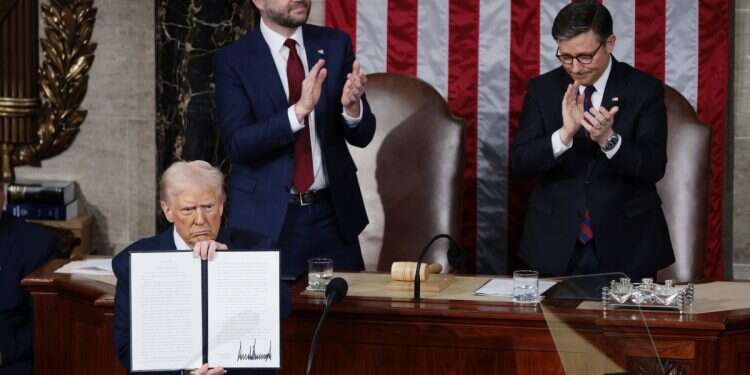 Trump targets hundreds of federal buildings for sale