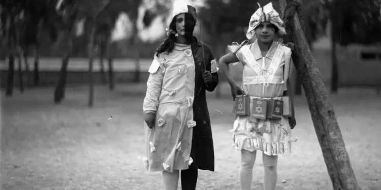 How Purim looked a century ago