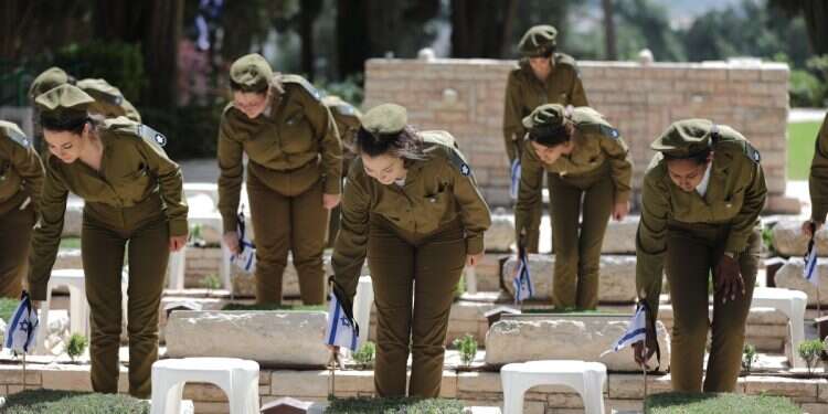 Yom HaZikaron: Solemn day hard for diaspora Jews to grasp