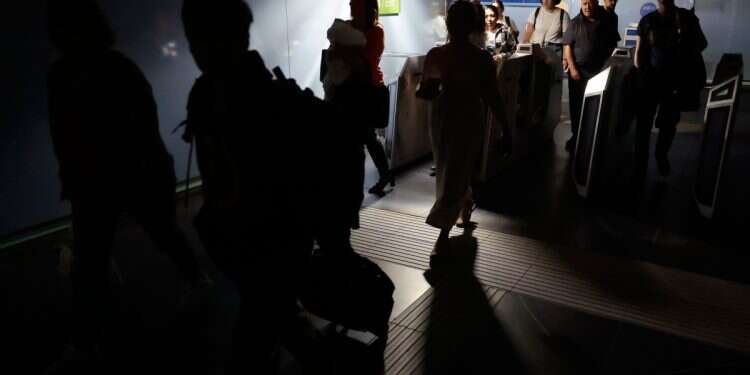 Massive blackout cripples Portugal, Spain, shuts Madrid airport