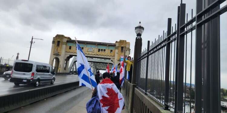 Officials: Israelis in Canada under threat