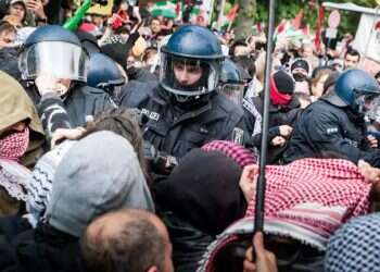 Violent 'Nakba Day' clashes in Berlin spark deportation calls
