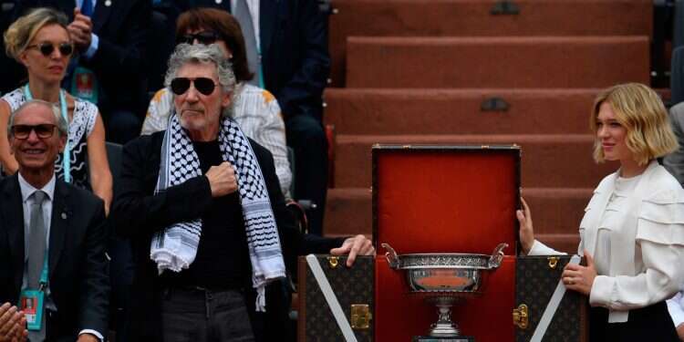 Pro-Israel activist faces jail after rushing Roger Waters' stage