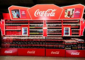 No more watered-down Coke: Martha Stewart's 'genius' ice cube trick