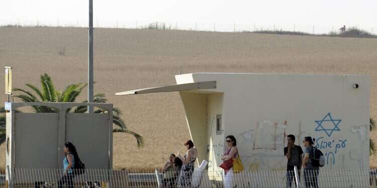 Palestinian turns himself in after spitting attack on IDF officer