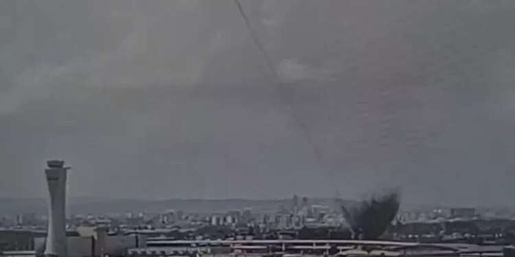 Missile launched from Yemen impacts Ben-Gurion Airport; Departures and arrivals suspended