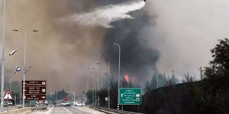 Jerusalem hills wildfires still not contained 