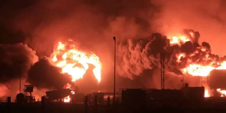 Israel strikes Houthis at Yemen's Hudaydah port