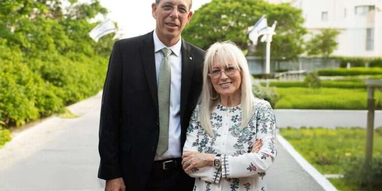 Adelson foundation funds pioneering smart materials institute at Bar-Ilan