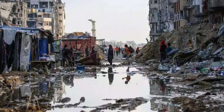 The 'lifelines' that could save Hamas from its worst crisis yet