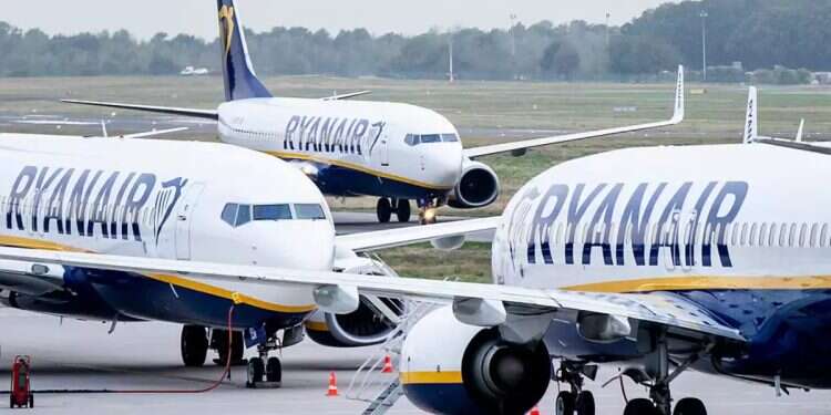 Ryanair aircraft Ryanair CEO: 'Running out of patience with Israel'