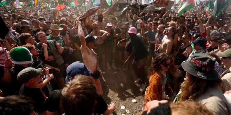 'Death to the IDF': Glastonbury music festival turns into antisemitic rally