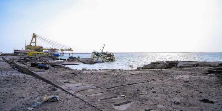 In rare mission, Israeli navy strikes Yemen's strategic port