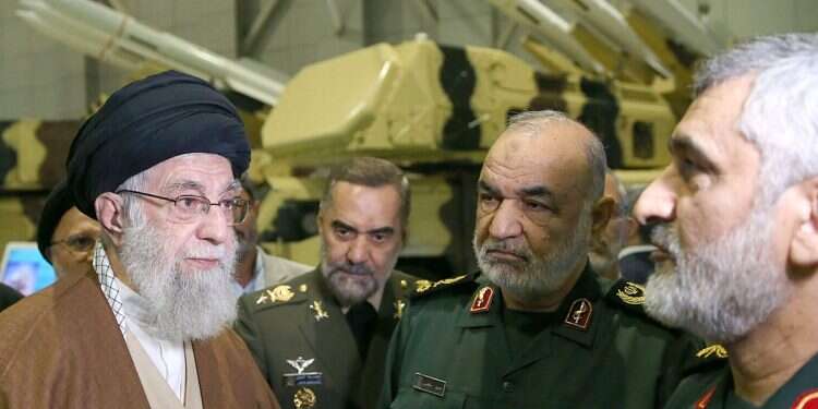 Iranian commanders threaten US bases in expanded regional war