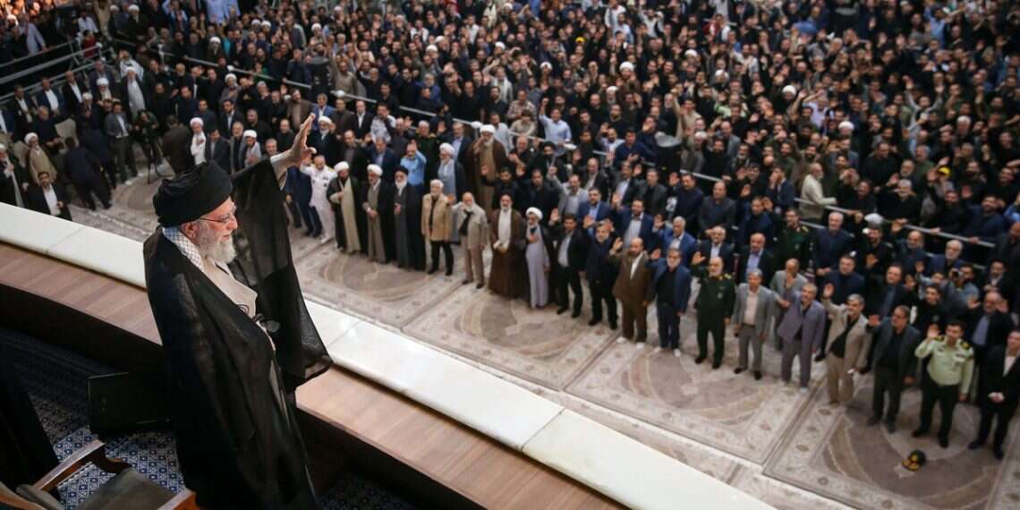 'Come to the streets': Exiled Iranian crown prince calls for uprising