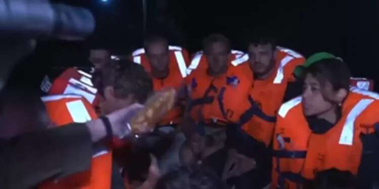 The flotilla participants are being provided with food and water Israeli Navy commandos intercept Gaza-bound flotilla