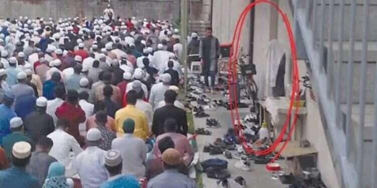 Outrage in Italy as Muslims cover statue of Jesus during prayers