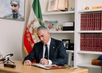 'Come to the streets': Exiled Iranian crown prince calls for uprising