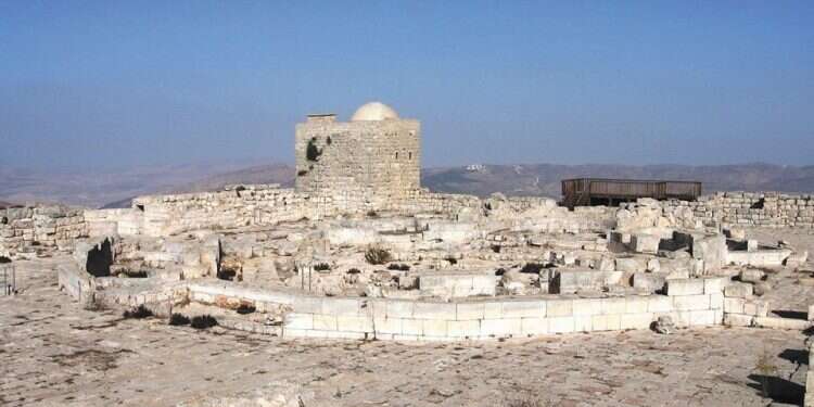 First dig in 100 years reveals rare discovery at biblical Israel capital