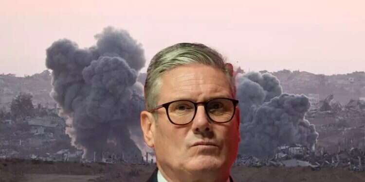 UK Prime Minister Keir Starmer against the backdrop of explosions in Gaza. Photo: Reuters, AP British officials slam recognition of Palestinian state