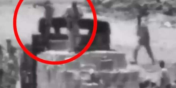 Footage shows Hamas terrorists looting aid. Photo: IDF Spokesperson’s Unit. Footage exposes Hamas terrorists looting humanitarian aid